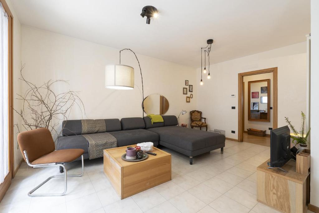 Χώρος καθιστικού στο Ca'do garden apartament