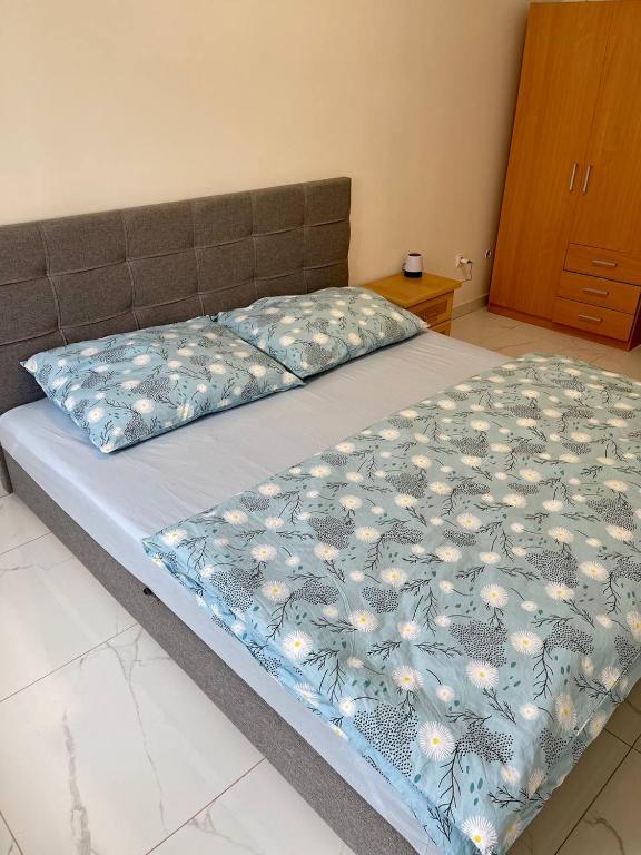 Postel nebo postele na pokoji v ubytování U Tonyho - Apartmán v centru Strakonice 2-kk