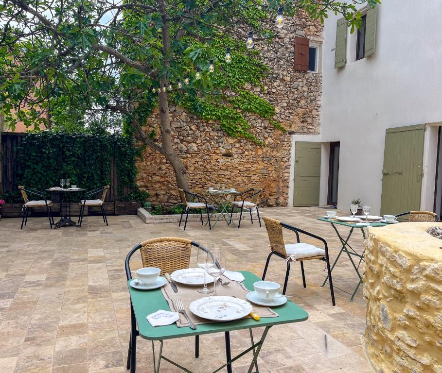 Patio nebo venkovní prostory v ubytování Suites de Bruoux