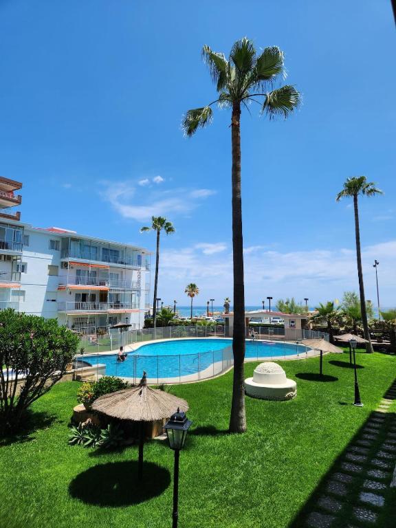 Fuengirola Beachfront Apartment - Kids Concept