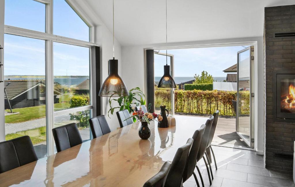 Balkón nebo terasa v ubytování 4 Bedroom Beautiful Home In Haderslev