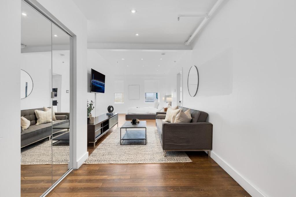 The SFX Old Port - Resim 21