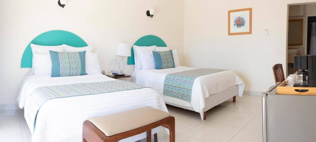 The Westmarine Waterfront Hotel