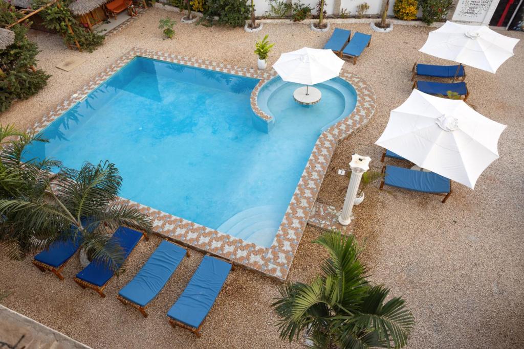 Bazén v ubytování Diacarisma Boutique Resort Nungwi nebo v jeho okolí