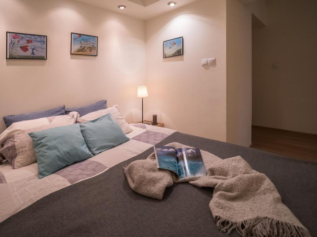 Posteľ alebo postele v izbe v ubytovaní Zulu Apartments Old Town