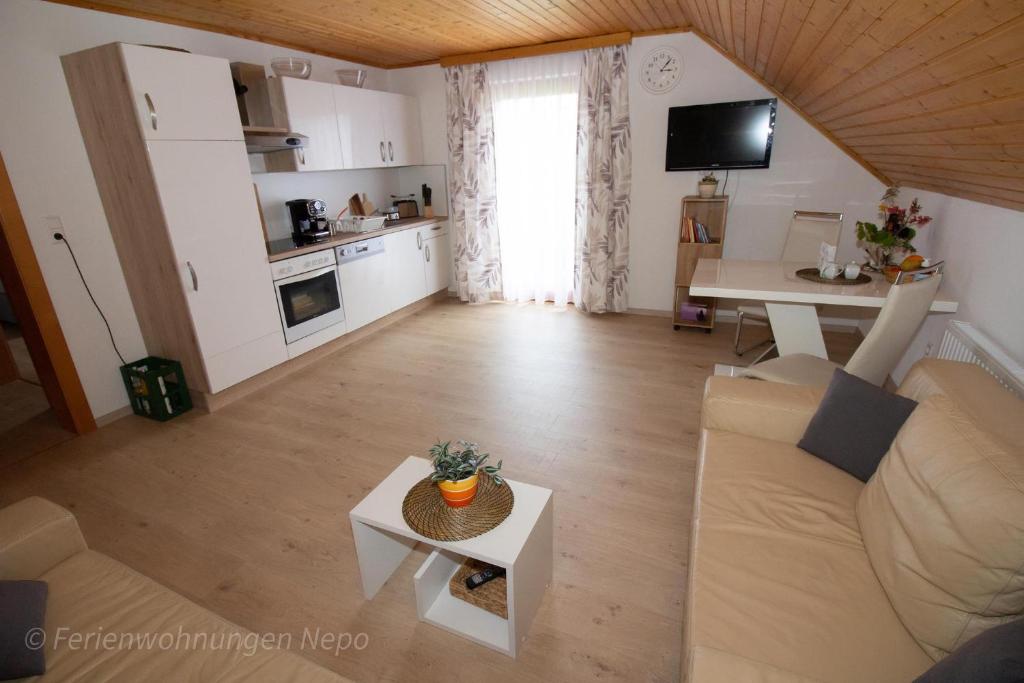 Η κουζίνα ή μικρή κουζίνα στο Landhaus Nepo - Appartement 4