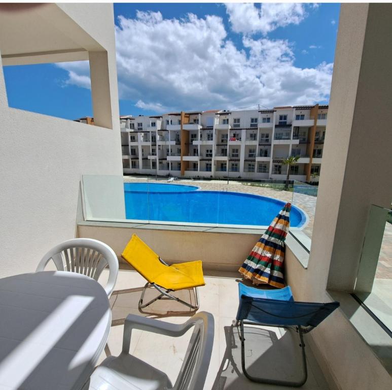 Πισίνα στο ή κοντά στο MIRADOR GOLF 3 Apt K5 CABO NIGRO