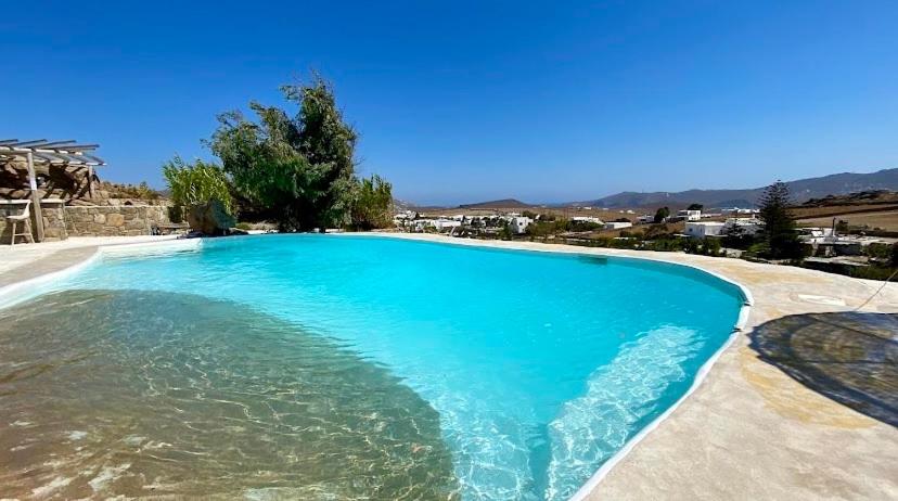 Bazén v ubytovaní My Oasis Studios Mykonos alebo v jeho blízkosti