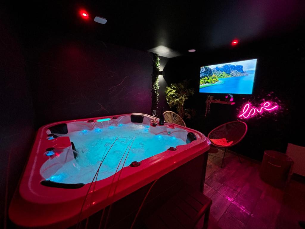 Fotografie z fotogalerie ubytování Lov’&Spa v destinaci Pont-à-Vendin