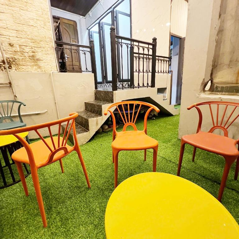 Posezení v ubytování Heritage Corner Hostel