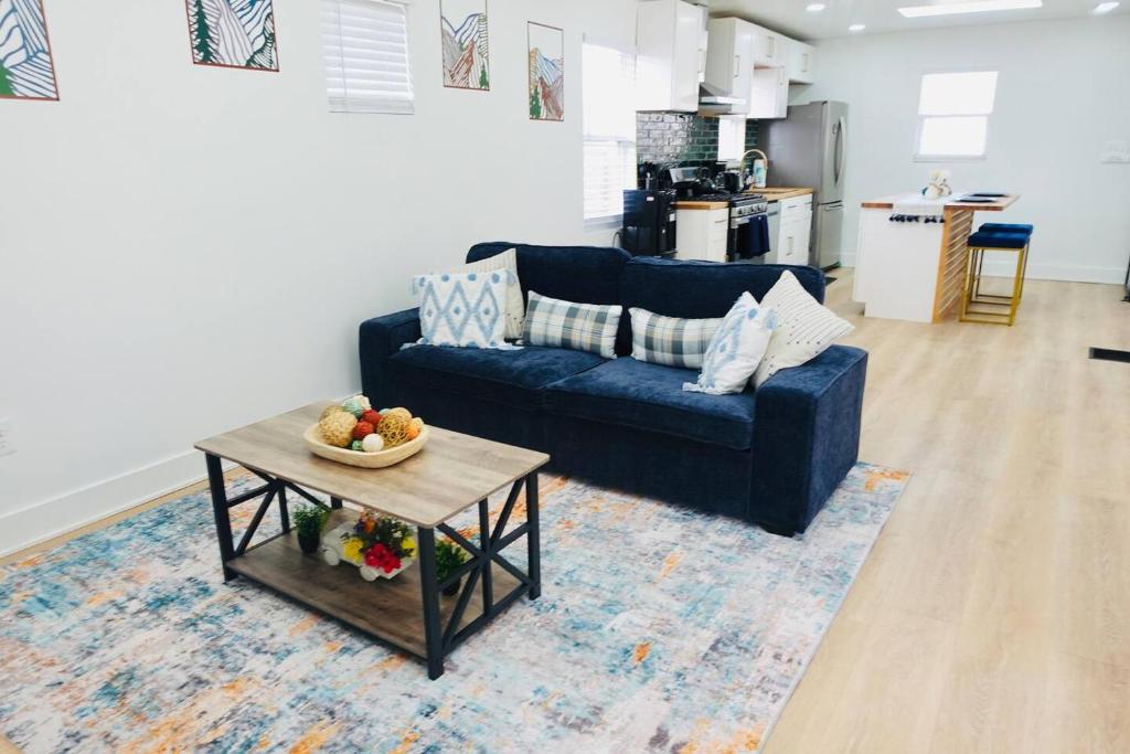 Kuchyň nebo kuchyňský kout v ubytování Unique Spacious Bungalow