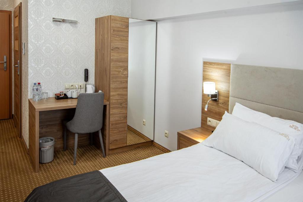 Moris Boutique Beach Hotel - 8