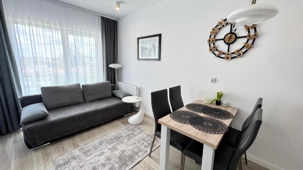 Posedenie v ubytovaní Apartament GreyAppart