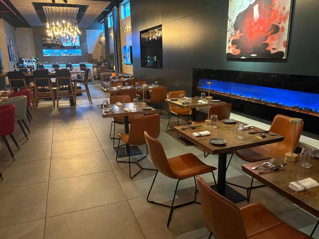 42 Hotel Williamsburgにあるレストランまたは飲食店