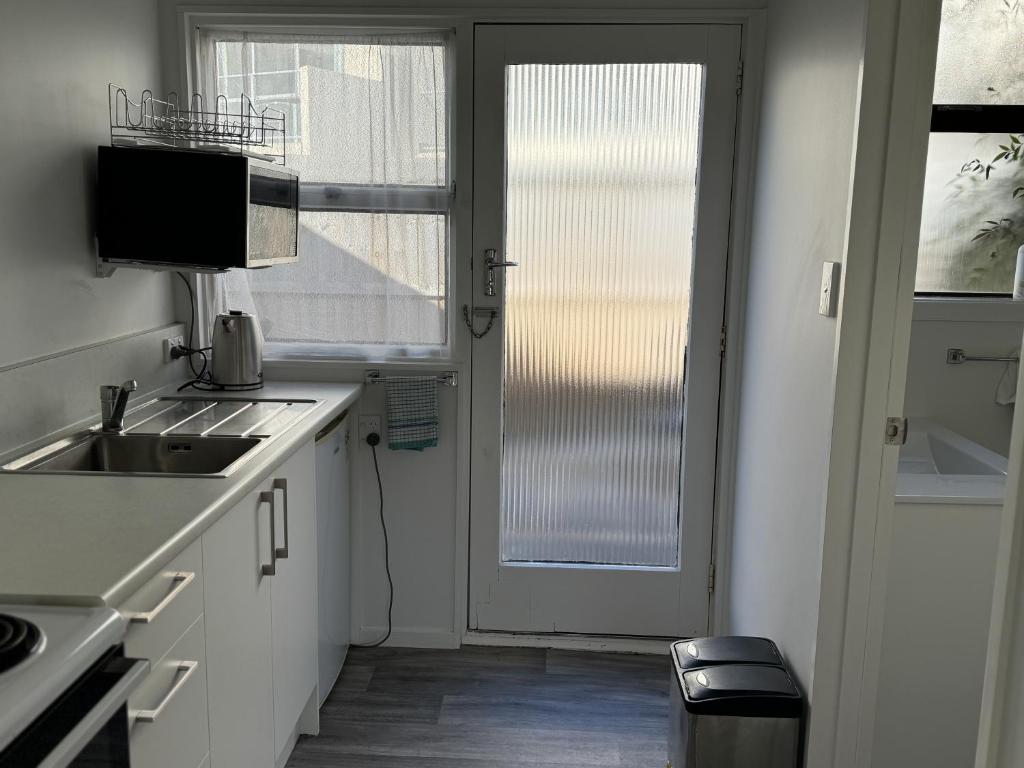 Kuchyň nebo kuchyňský kout v ubytování Diplomat Motel