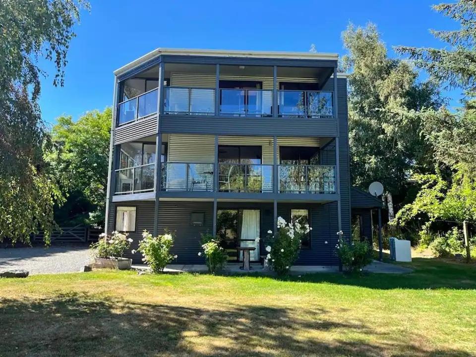 Garden Tower Middle - Resim 1