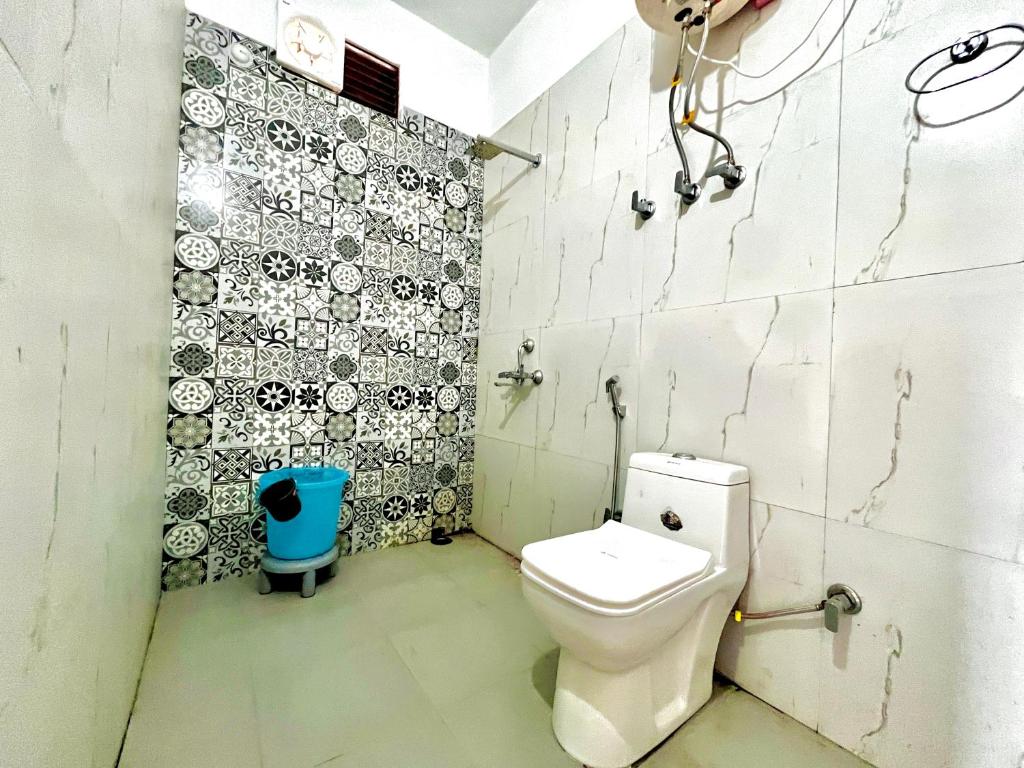 Koupelna v ubytování Hotel Valley Vista, Nanital - #Mountain View #Premium Rooms #Parking #Best Selling #Guest Preferred
