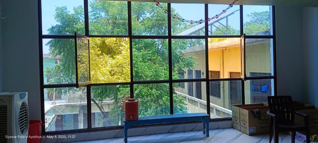 Fotografie z fotogalerie ubytování Siyawar Palace Ayodhya Ji v destinaci Jāmb