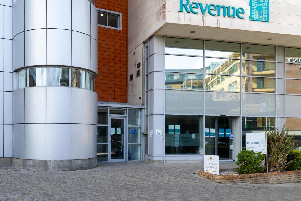 Geata na Cathrach - Galway Lakeside Apartments, Galway (updated prices 2025)