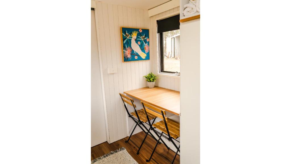 Foto dalla galleria di Odyssean Tiny House A by Tiny Away a Cessnock