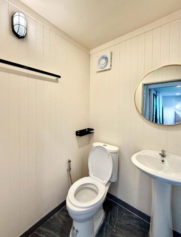 D Glamor Hotel Phutthamonthon Sai 1 ,Southern Bus Terminal, Bangkok - Resim 14