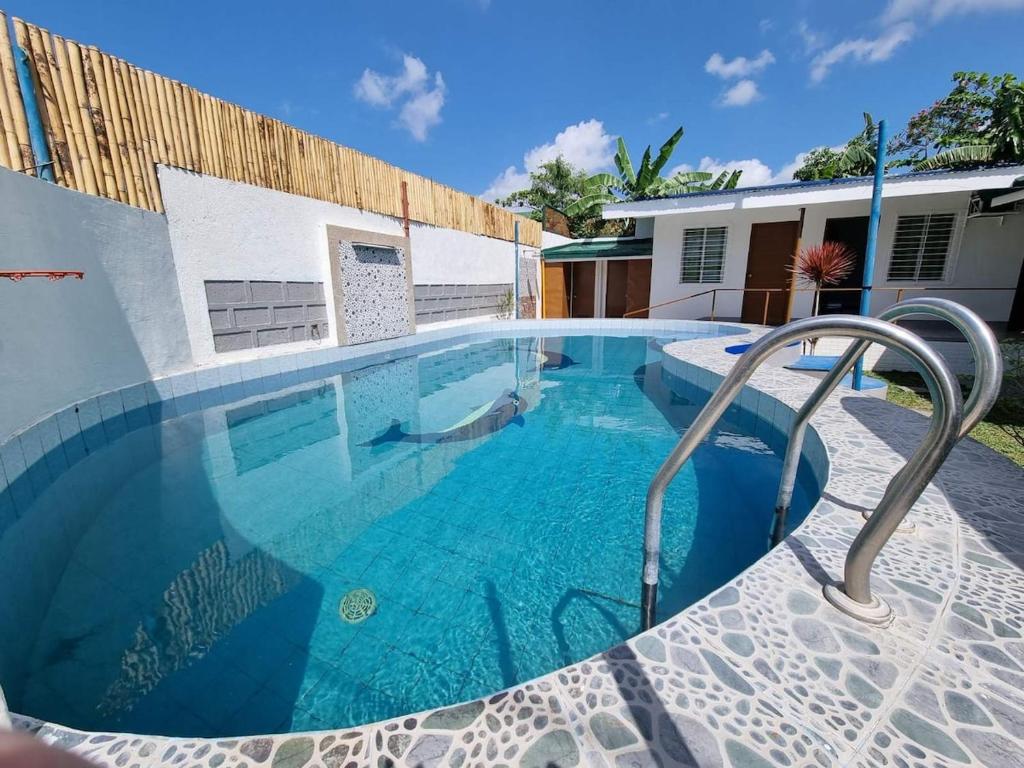 Bazén v ubytování Casa Victoria, Private Pool, Los Banos nebo v jeho okolí