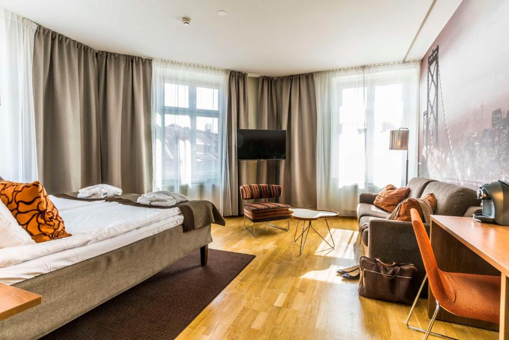 Postel nebo postele na pokoji v ubytování Scandic Stora Hotellet