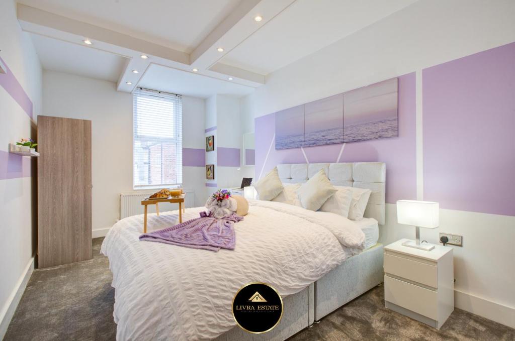 Stylish 1 Bedroom Apartment, High St. Sutton, Free Parking - One-Bedroom Premier Apartment