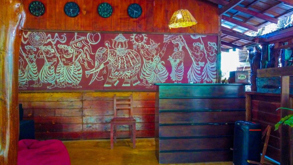 Jungle Host Hostel And Tree House - 8