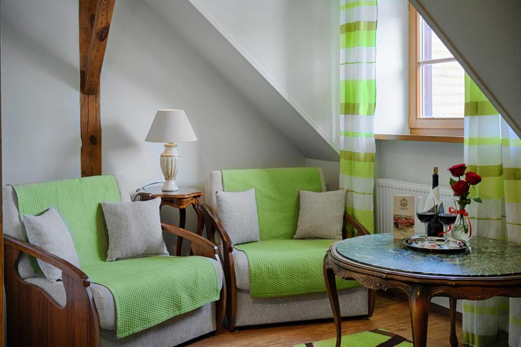 Żabi Dwór - HOTEL - RESTAURACJA - SPA - Habitación Cuádruple