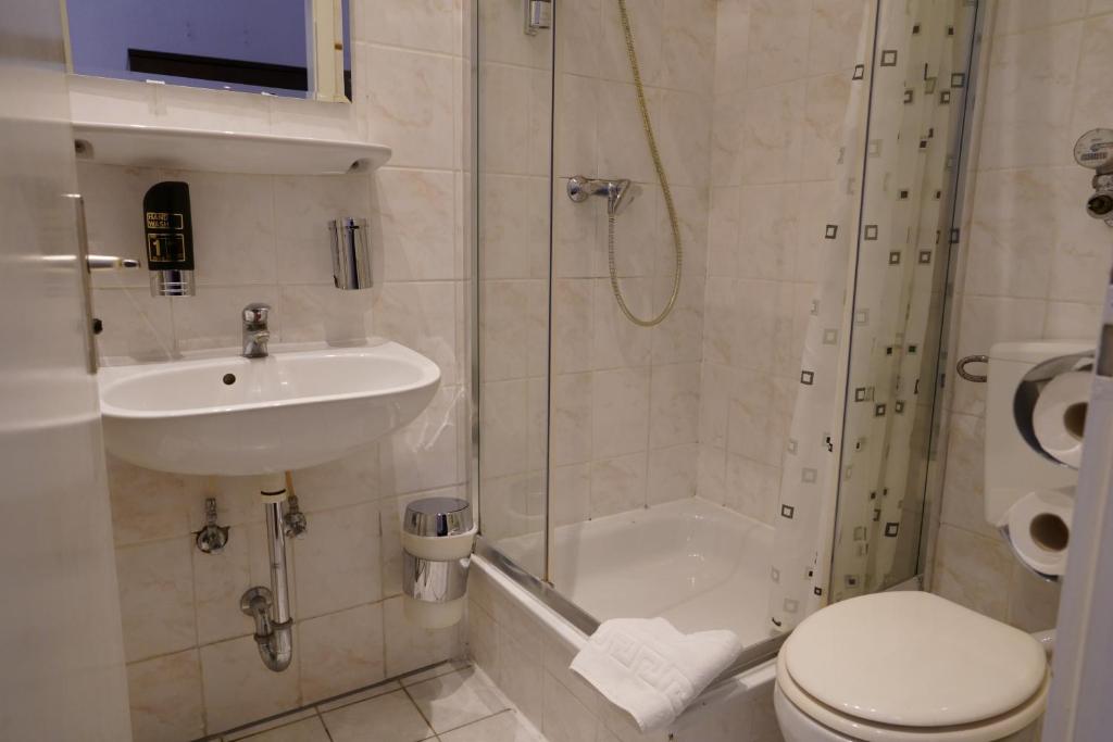 Koupelna v ubytování Hotel Xantener Eck