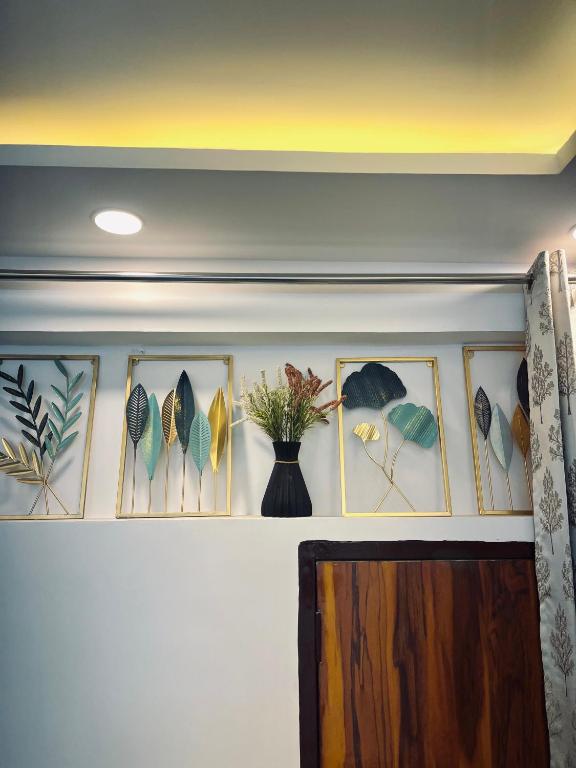 Зображення з фотогалереї помешкання Luxury 1 RK in New Delhi у Нью-Делі