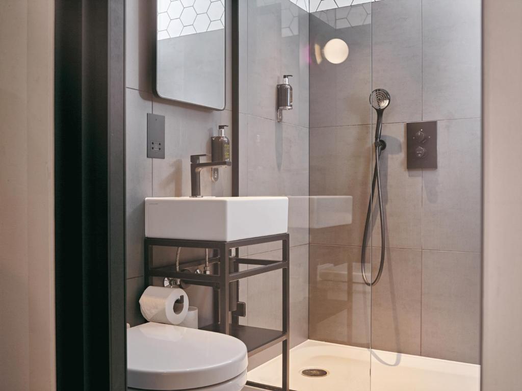 Assembly Leicester Square - Resim 8