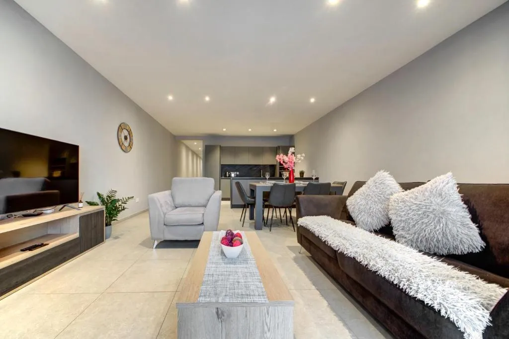 Stunning City-Center 3BR