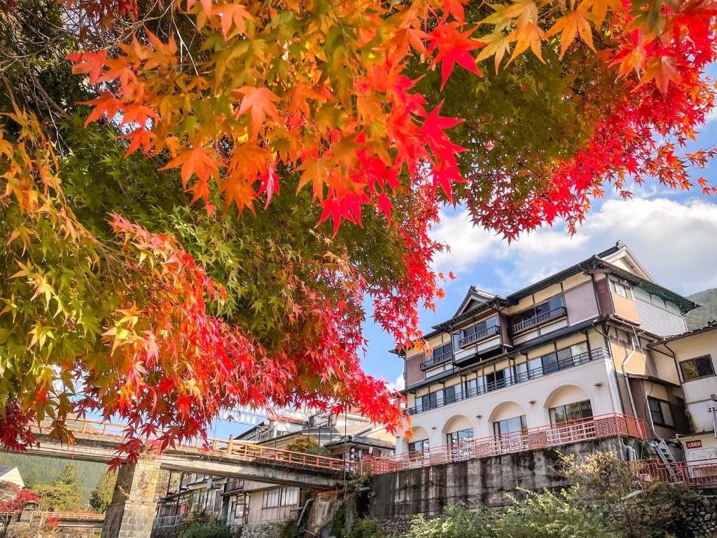 Budova, kde se ryokan nachází