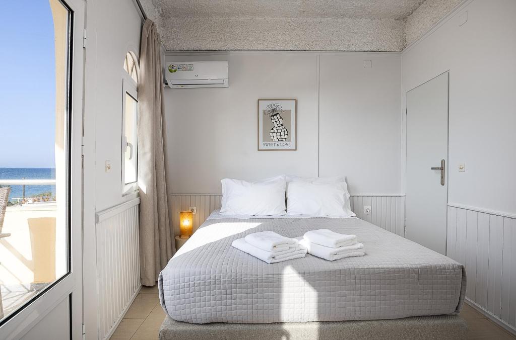 Neachora Beachfront Suites - Resim 17