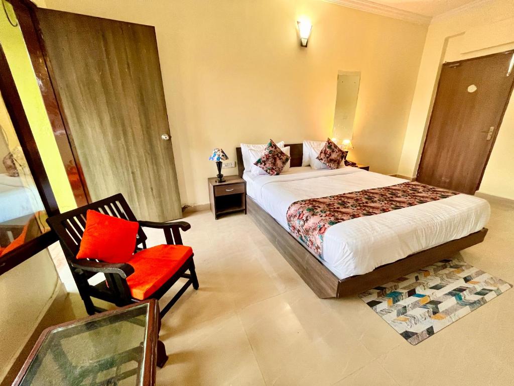 Postel nebo postele na pokoji v ubytování Shivam Four season Beach Resort, calangute Goa