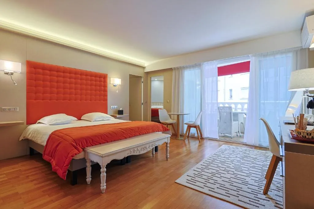 Privilege Triple Room with Terrace