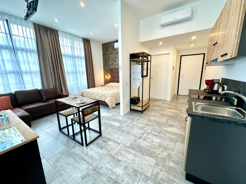 Living Lake Como-Rooms&Parking - 18