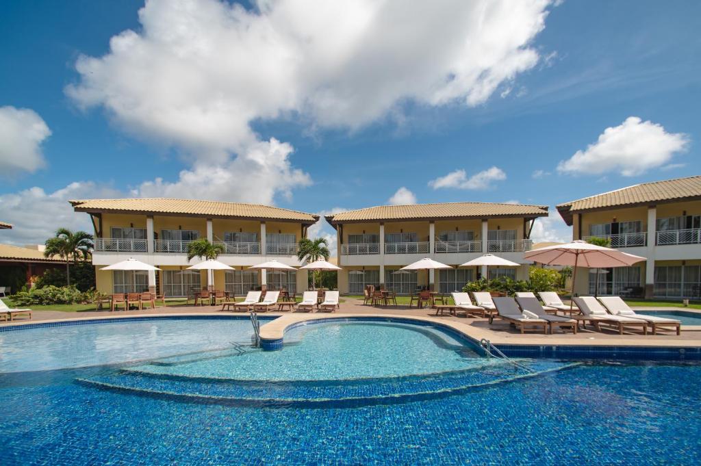 Bazén v ubytování Hotel Boutique & Spa Ponta de Inhambupe by Slaviero Hotéis nebo v jeho okolí