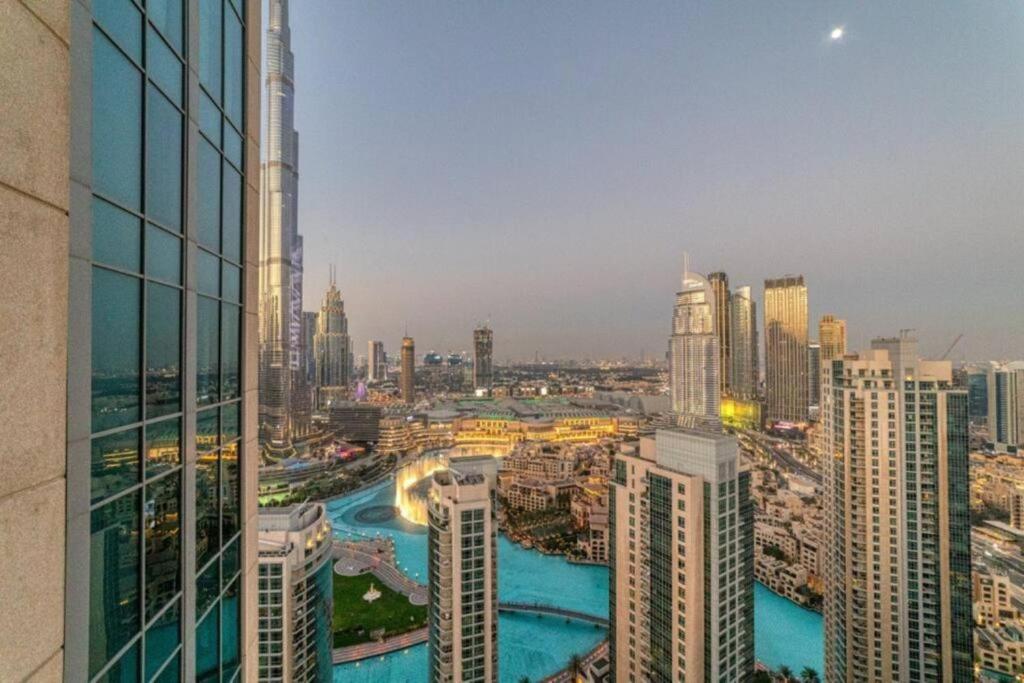 Γενική άποψη της πόλης Ντουμπάι ή θέα της πόλης από  αυτό το διαμέρισμα