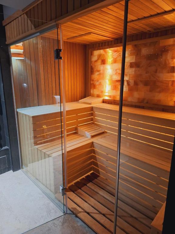 Fotografie z fotogalerie ubytování CASA 9 - villa & spa v destinaci Eşelniţa