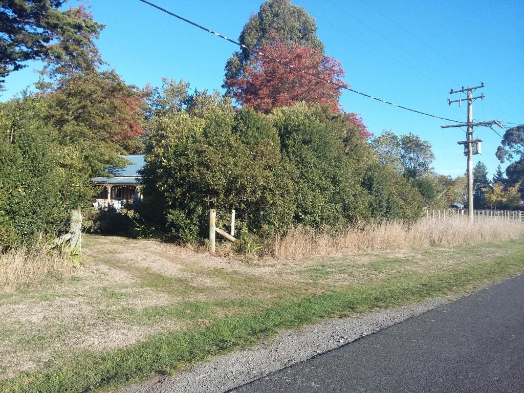 Bumblebee Cottage - Resim 31