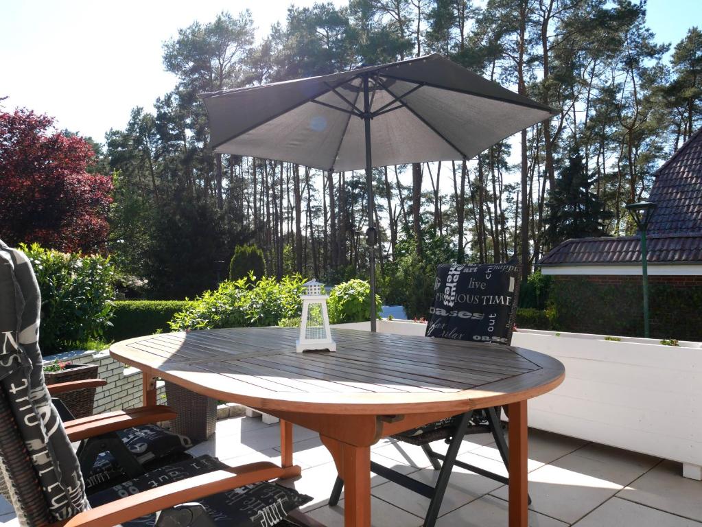 Zahrada ubytování Ferienwohnung Plötz- mit Sonnenterrasse und E- Auto Ladestation