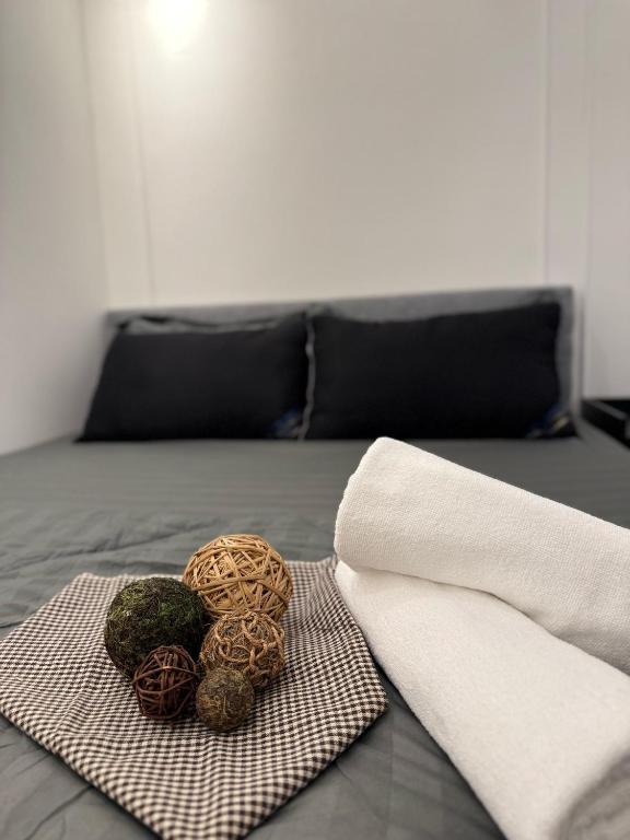 Postel nebo postele na pokoji v ubytování Sunway Onsen Suites