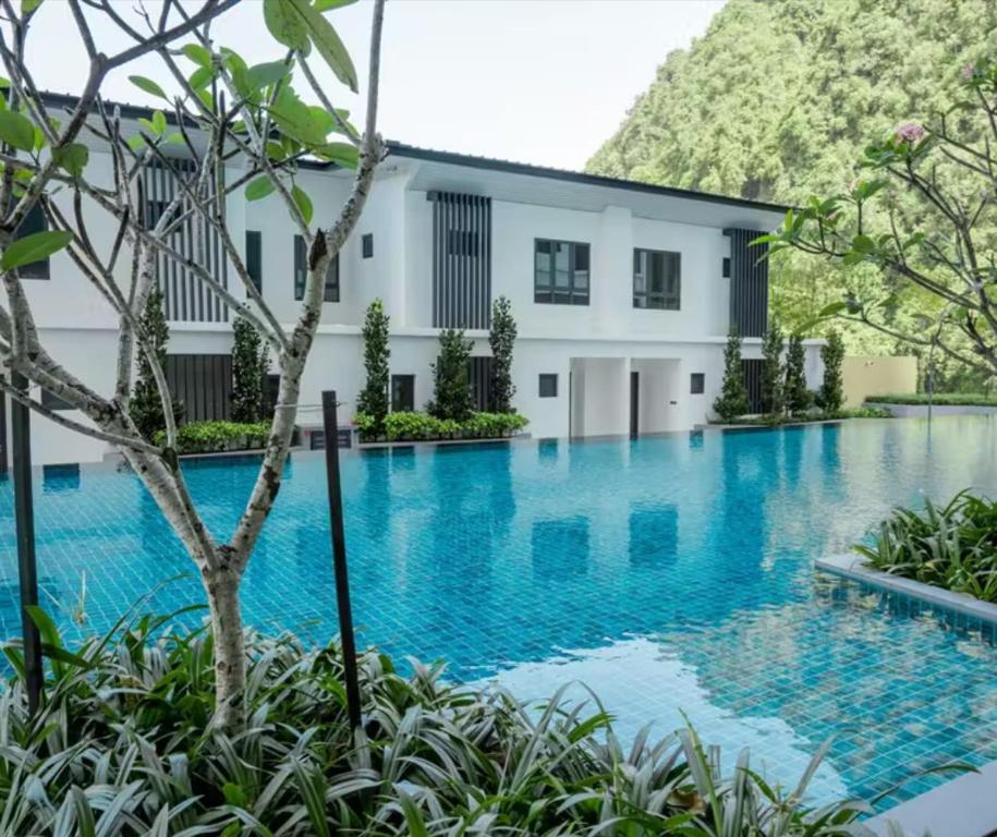 Bazén v ubytování Sunway Onsen Suites nebo v jeho okolí