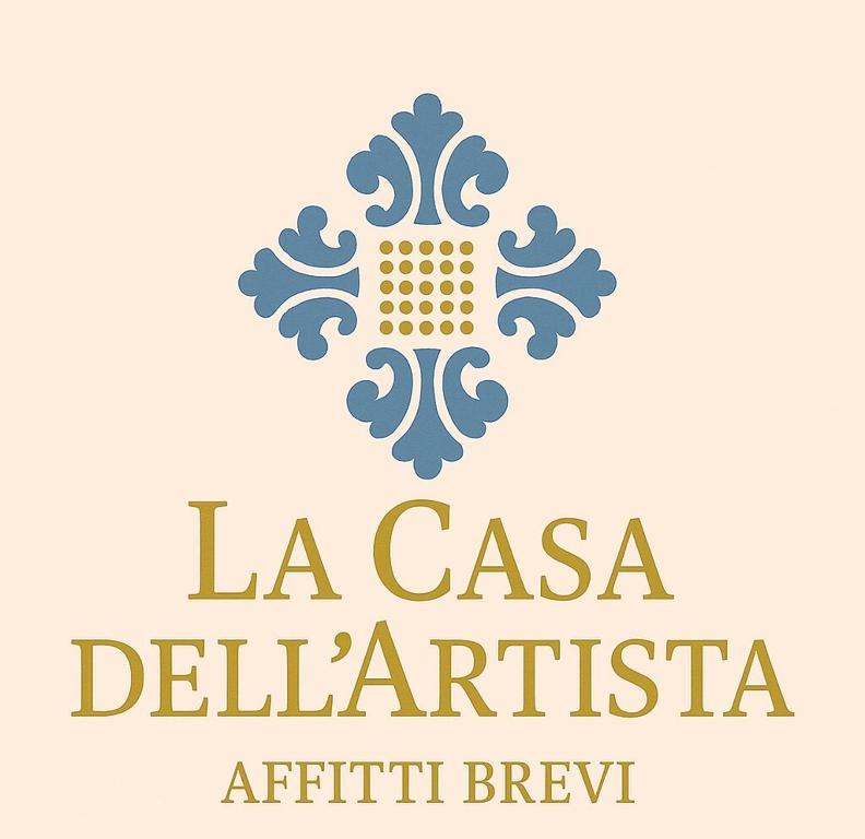 a logo for the la casa del grappa artisan brewery at La Casa dell'Artista - Affitti Brevi - Ferla in Ferla