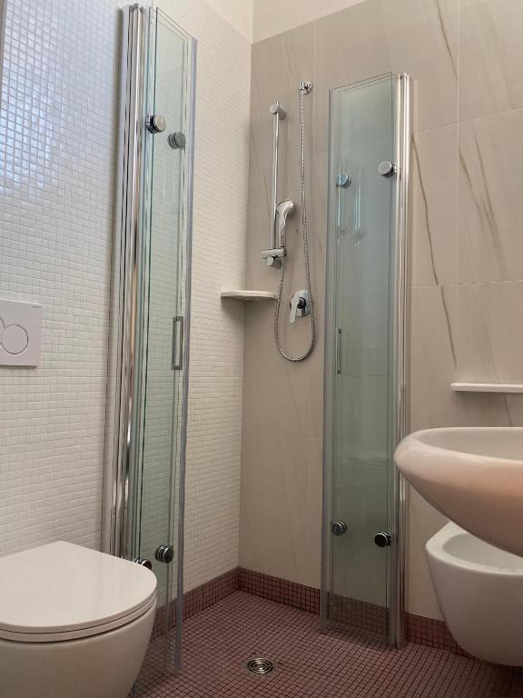 Koupelna v ubytování Hotel Loretta