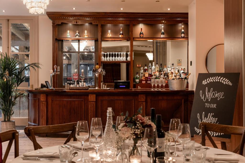 The Drayton Court Hotel - Resim 33