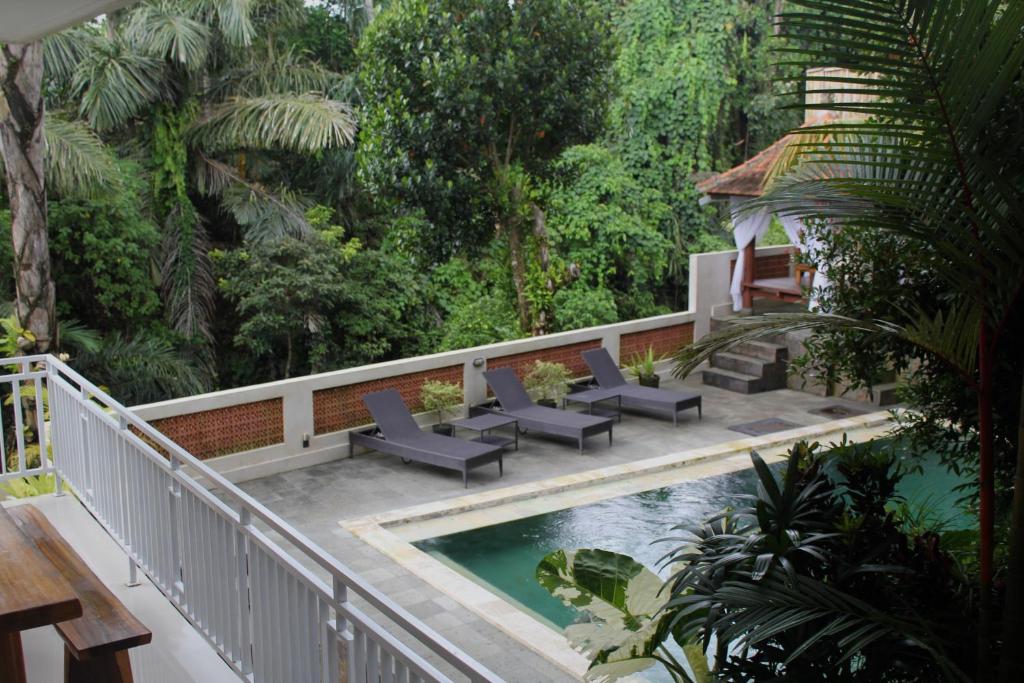 Bazén v ubytování Hanaka Riverside Ubud nebo v jeho okolí